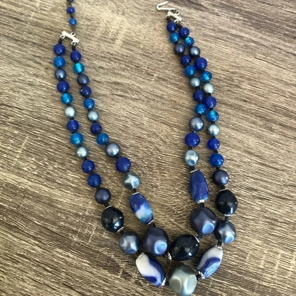 Vtg Blue Two Strand Necklace - Picture 4 of 7